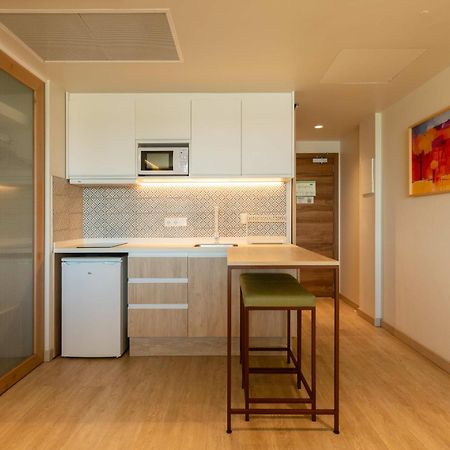 The White Apartments (Adults Only) San Antonio Abad Exterior foto