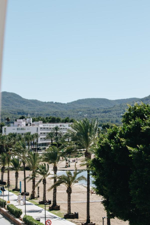 The White Apartments (Adults Only) San Antonio Abad Exterior foto