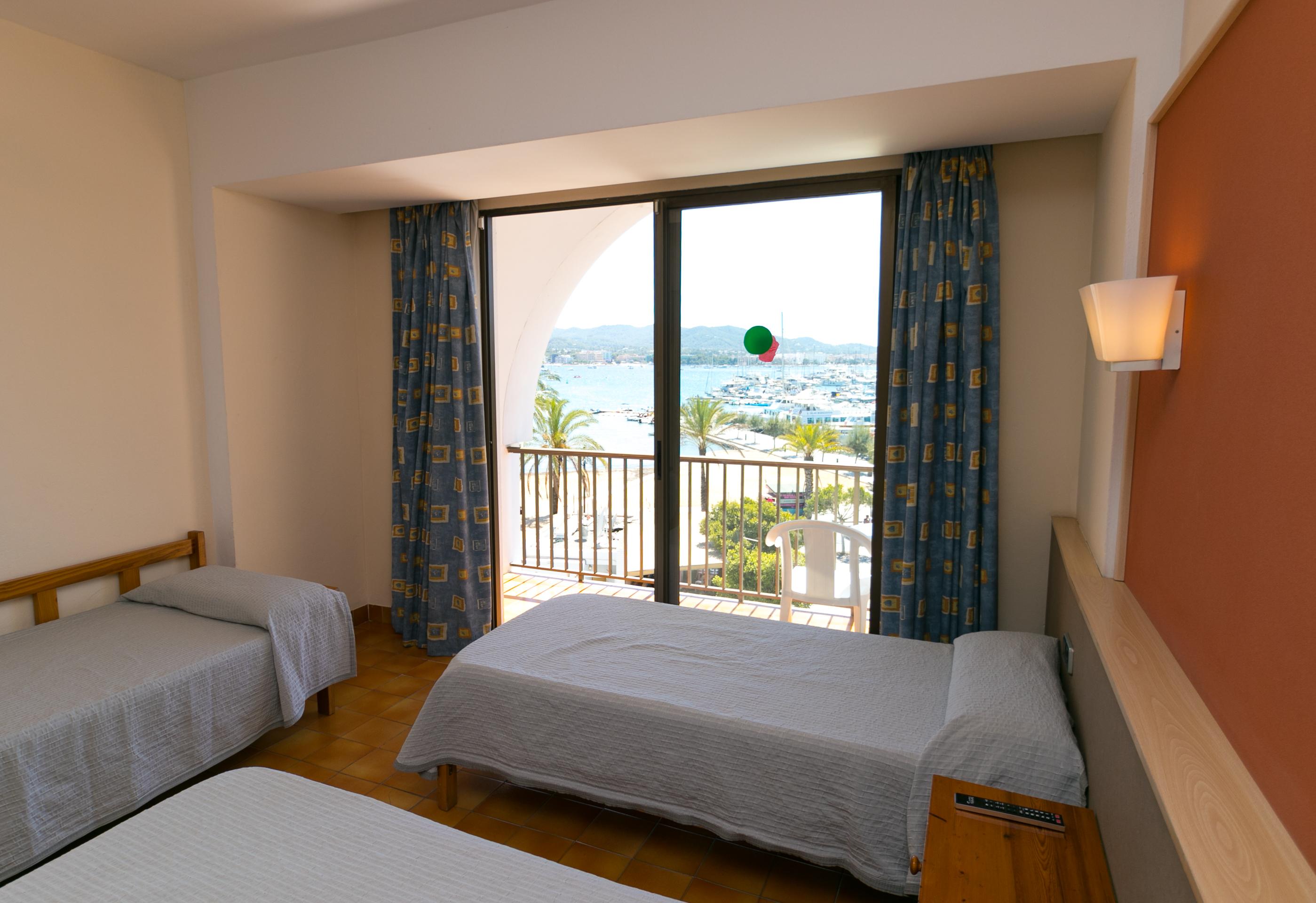 The White Apartments (Adults Only) San Antonio Abad Exterior foto