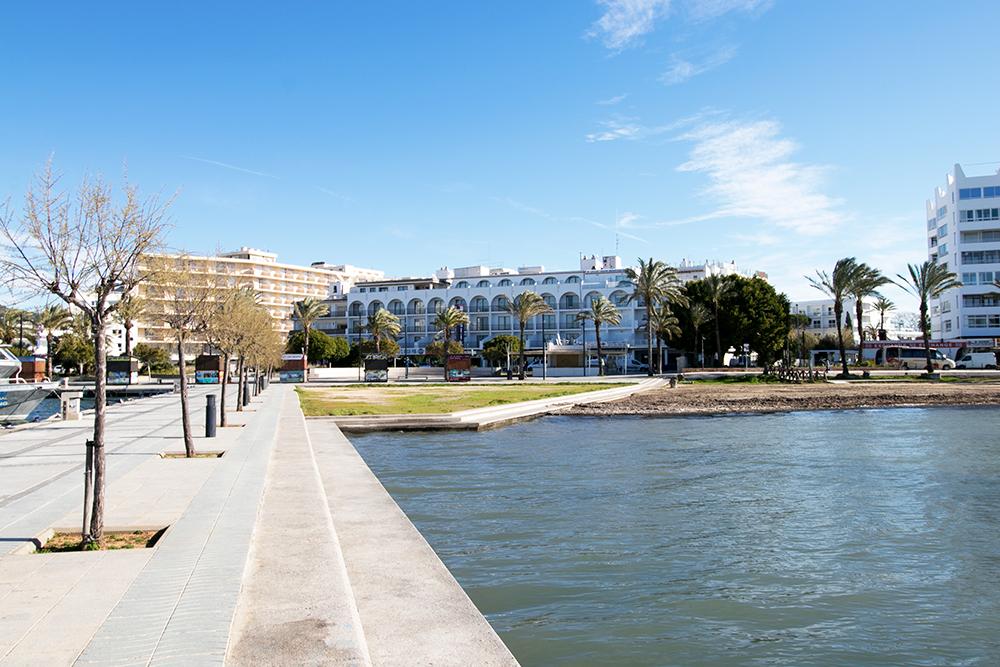The White Apartments (Adults Only) San Antonio Abad Exterior foto