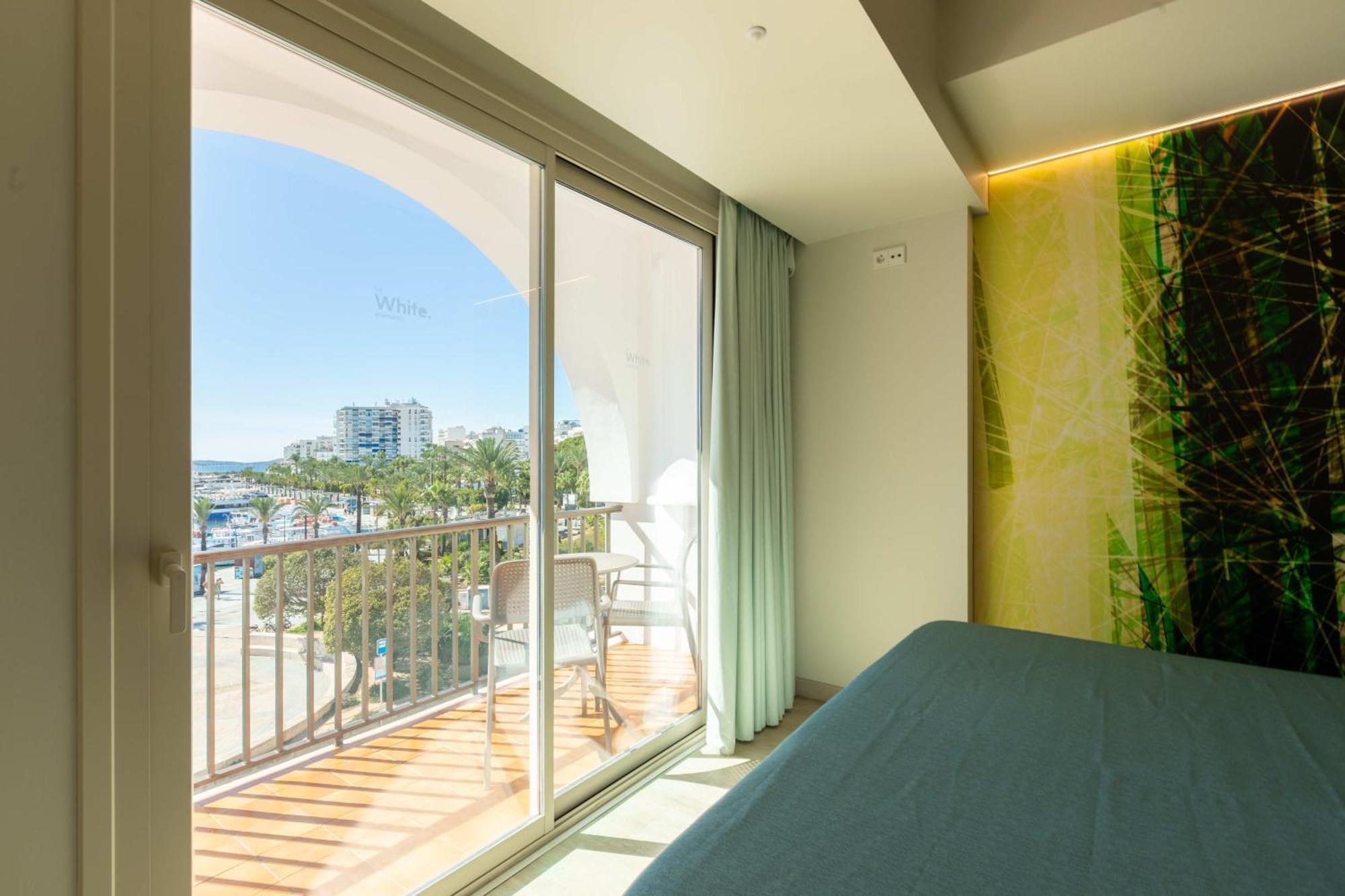 The White Apartments (Adults Only) San Antonio Abad Exterior foto