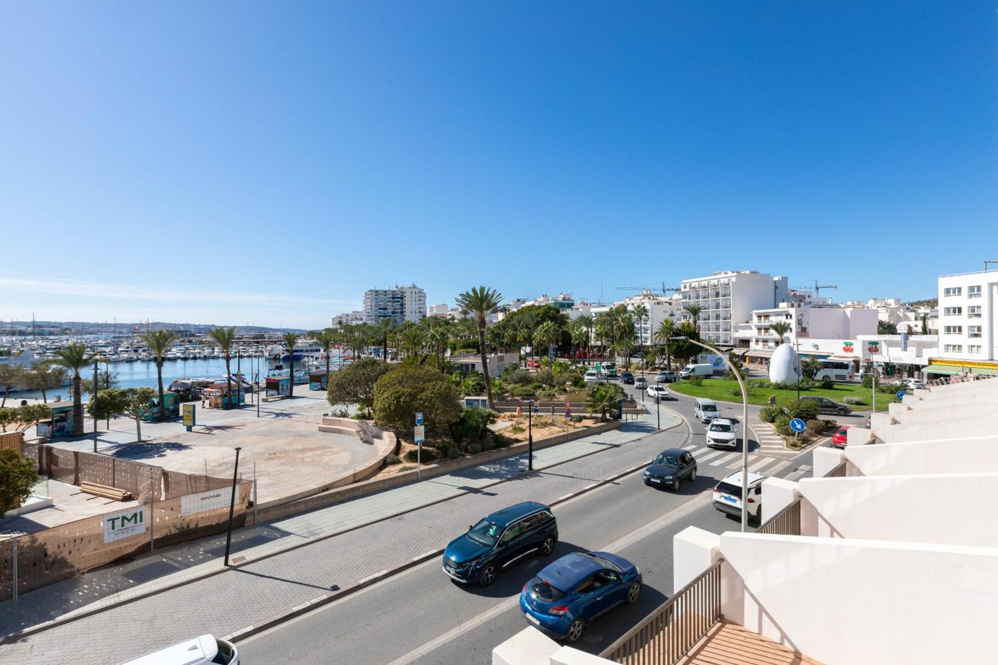 The White Apartments (Adults Only) San Antonio Abad Exterior foto