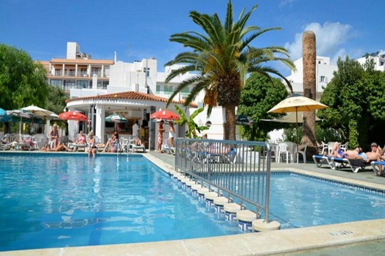 The White Apartments (Adults Only) San Antonio Abad Exterior foto